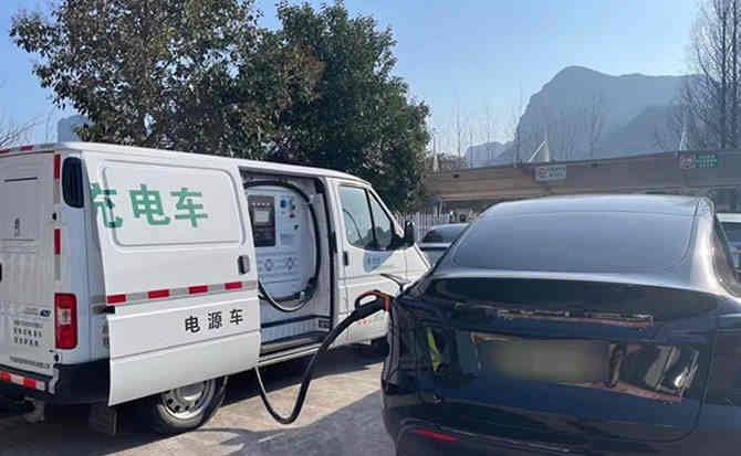 红岗区汽车搭电