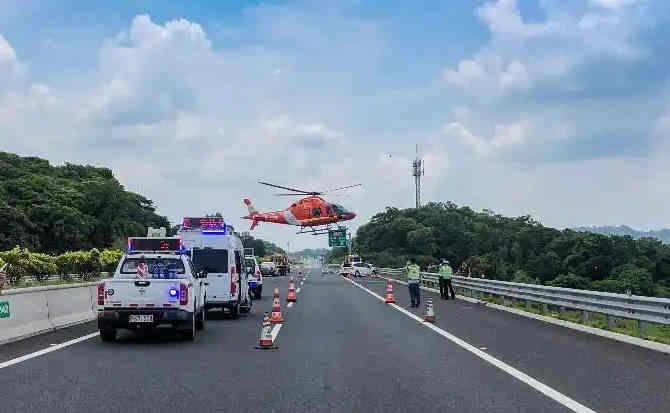 红岗区高速公路汽车救援案例