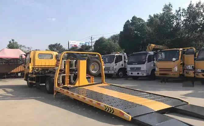 红岗区汽车中途维修案例